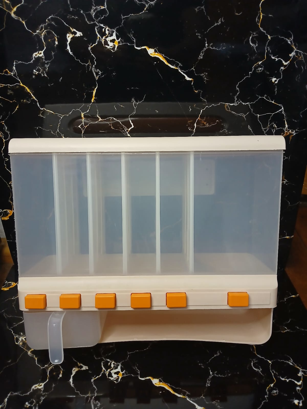 DISPENSADOR DE GRANOS